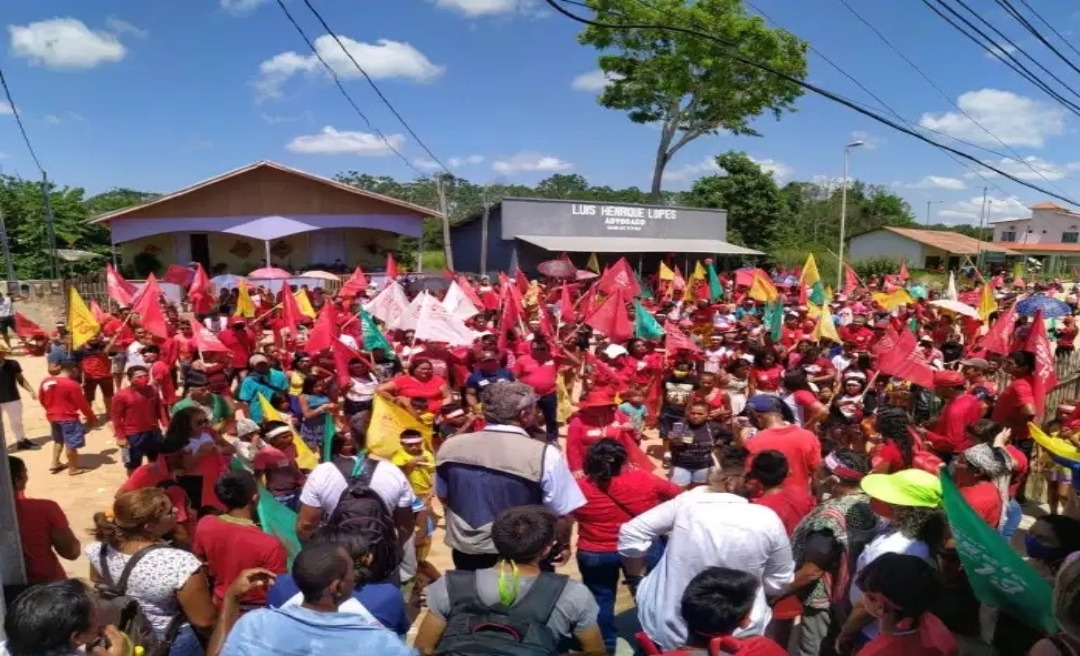 Em Jordão, candidatos realizam caminhadas em busca do eleitor